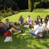 Groupe REGARDS dans un parc à Dublin